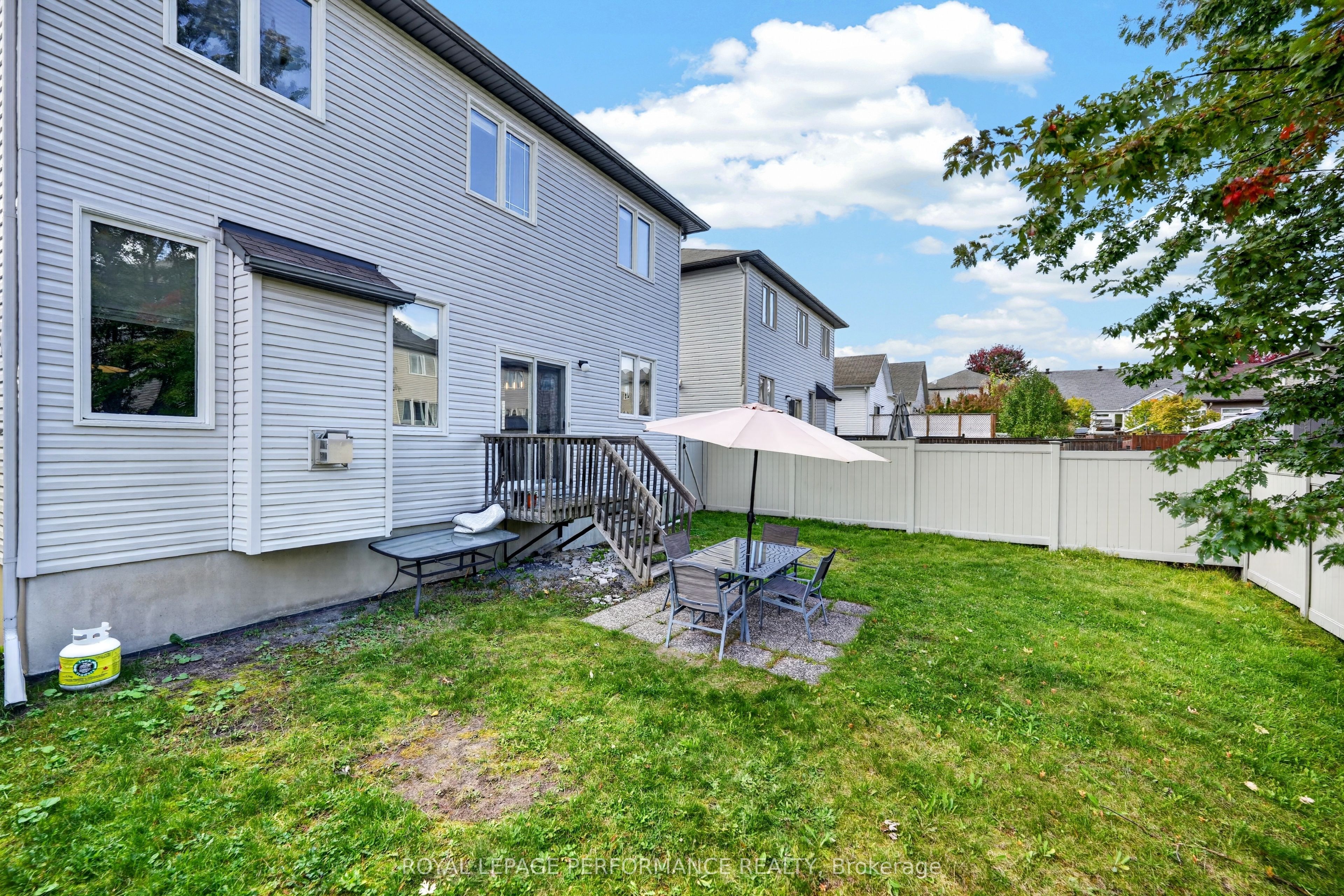149 Topaze Crescent Property Photo 47