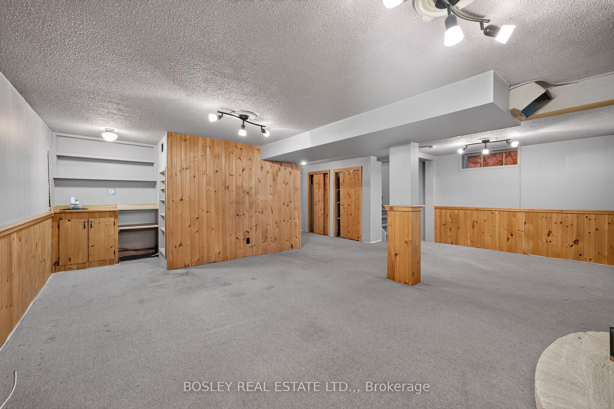 4452 Dorchester Road Property Photo 19
