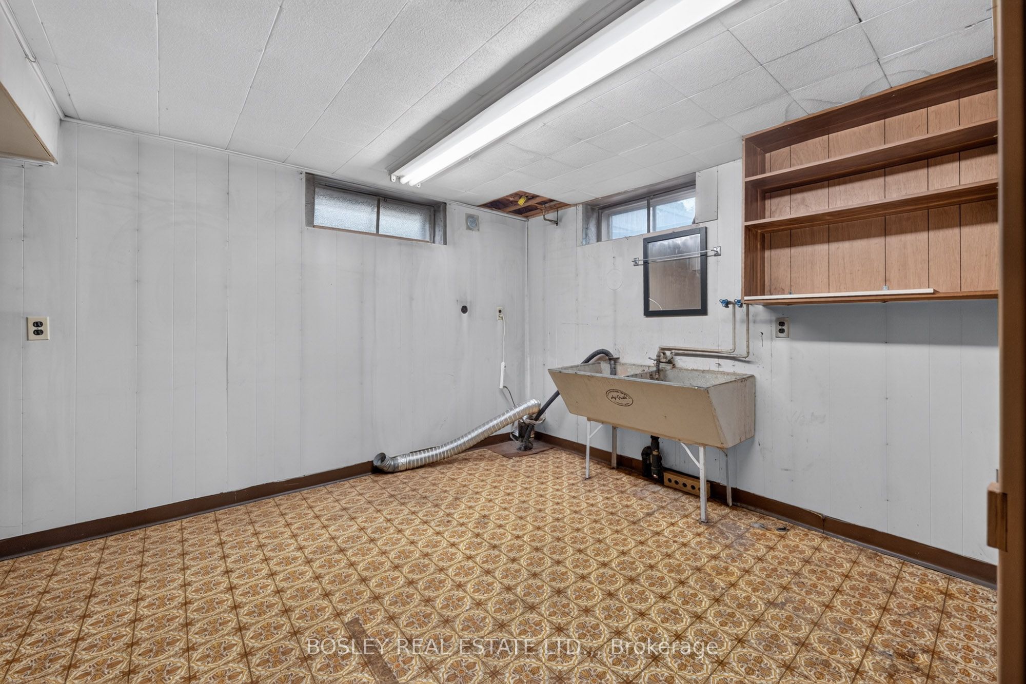 4452 Dorchester Road Property Photo 22