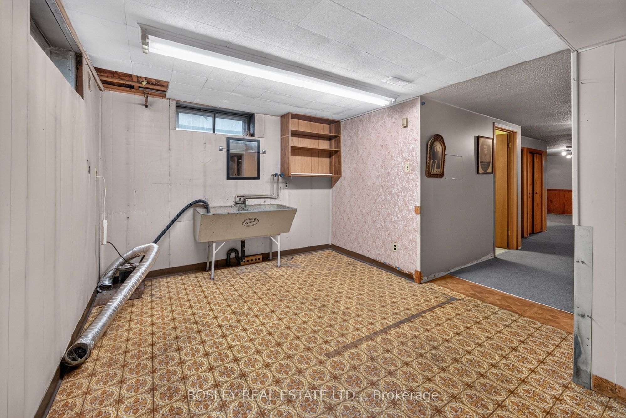 4452 Dorchester Road Property Photo 24