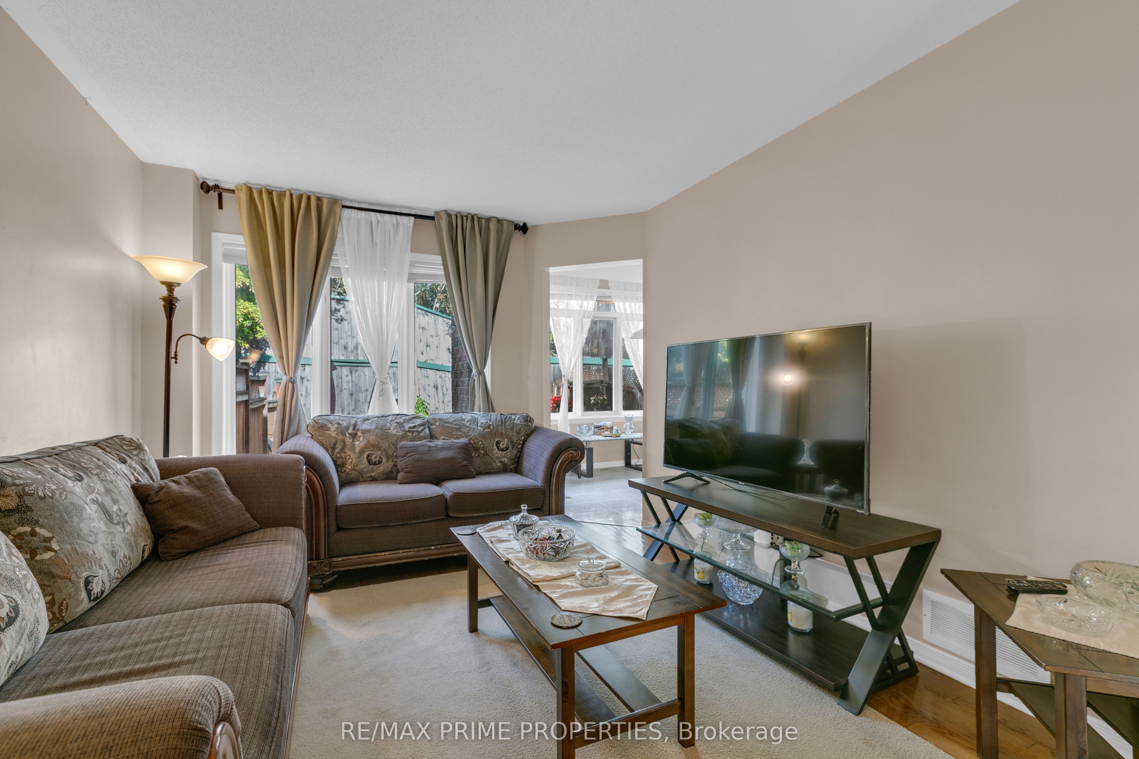 33 Inverkip Avenue Property Photo 7