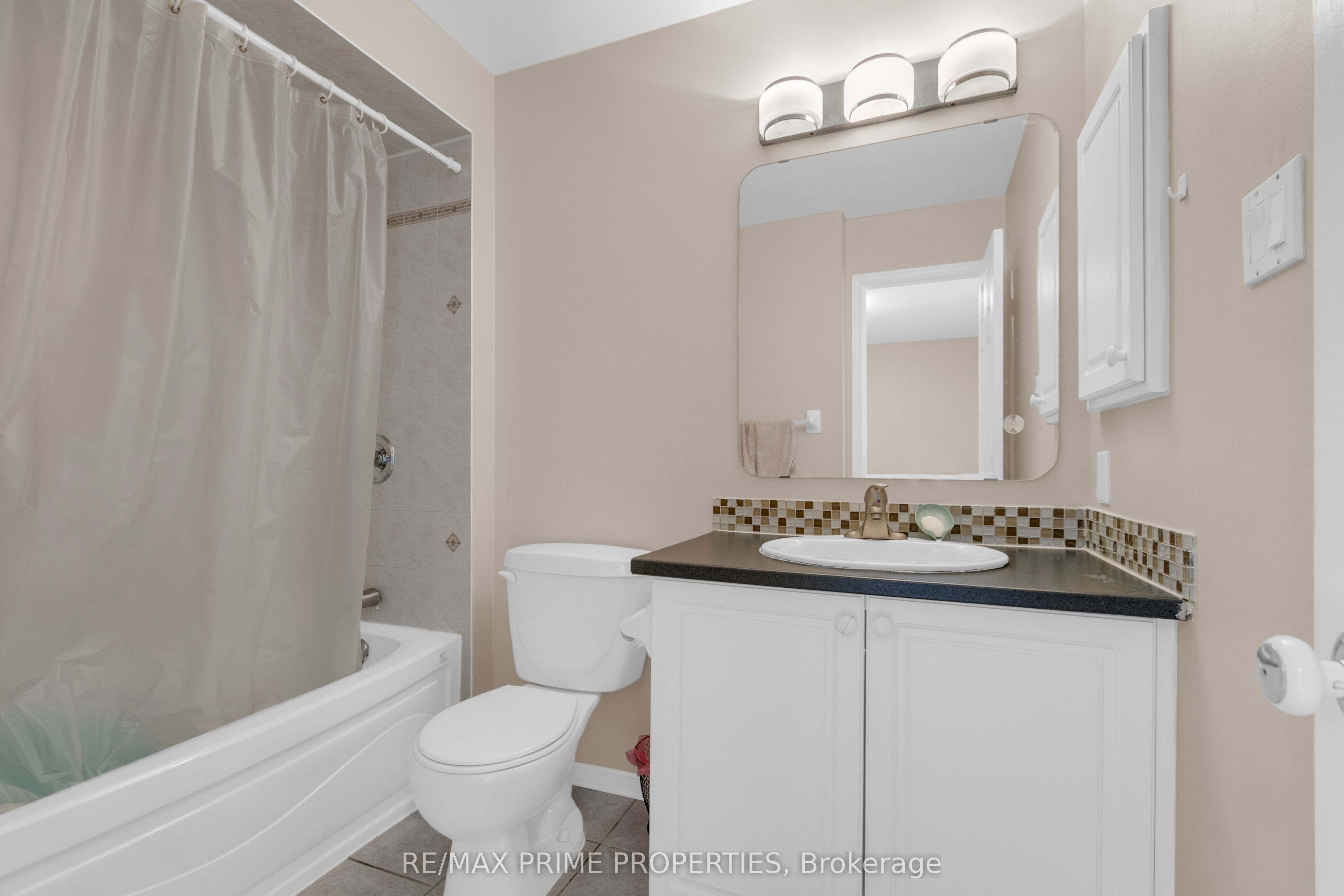 33 Inverkip Avenue Property Photo 26