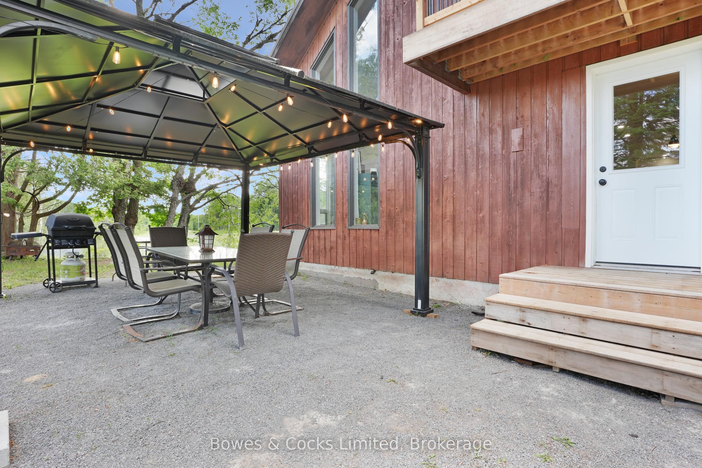 2885 Lower Faraday Road Property Photo 6