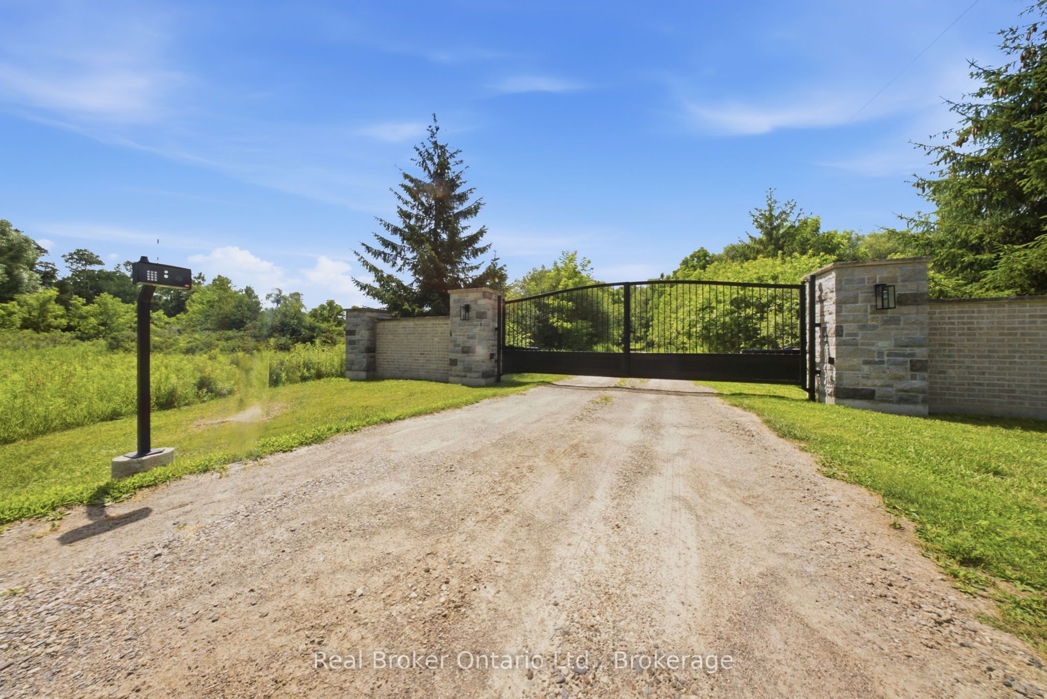 392 German School Road Property Photo 7