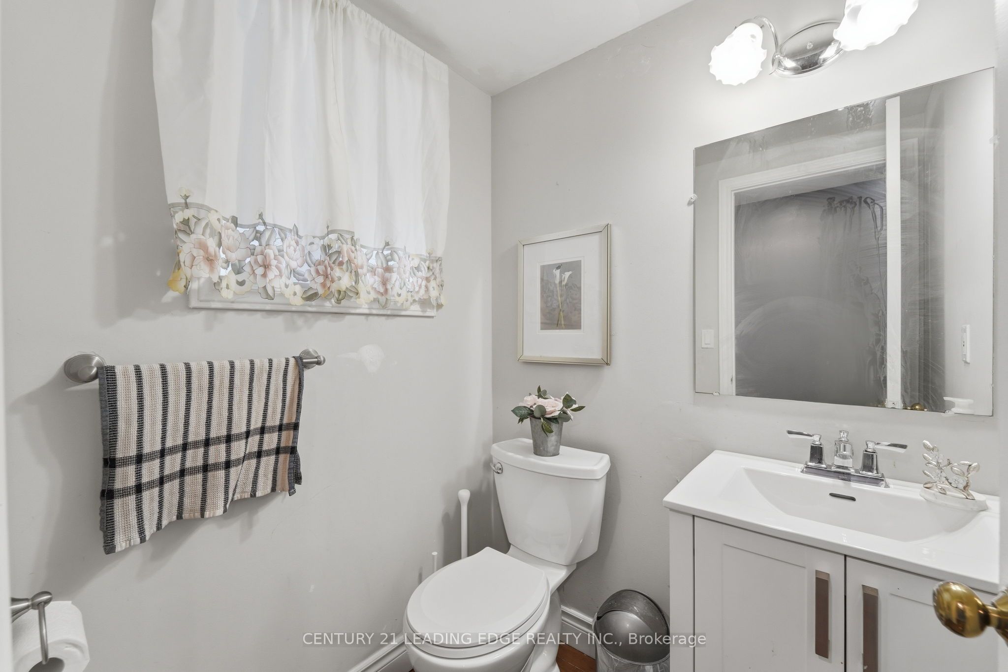 749 Stone Church Road E Property Photo 16