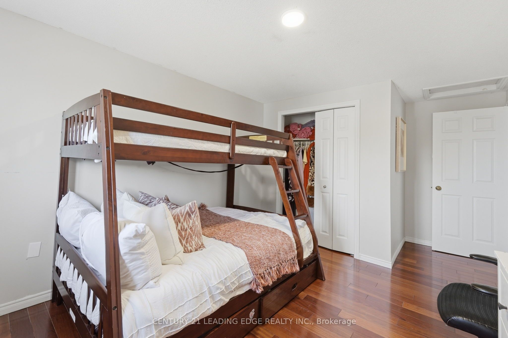 749 Stone Church Road E Property Photo 27
