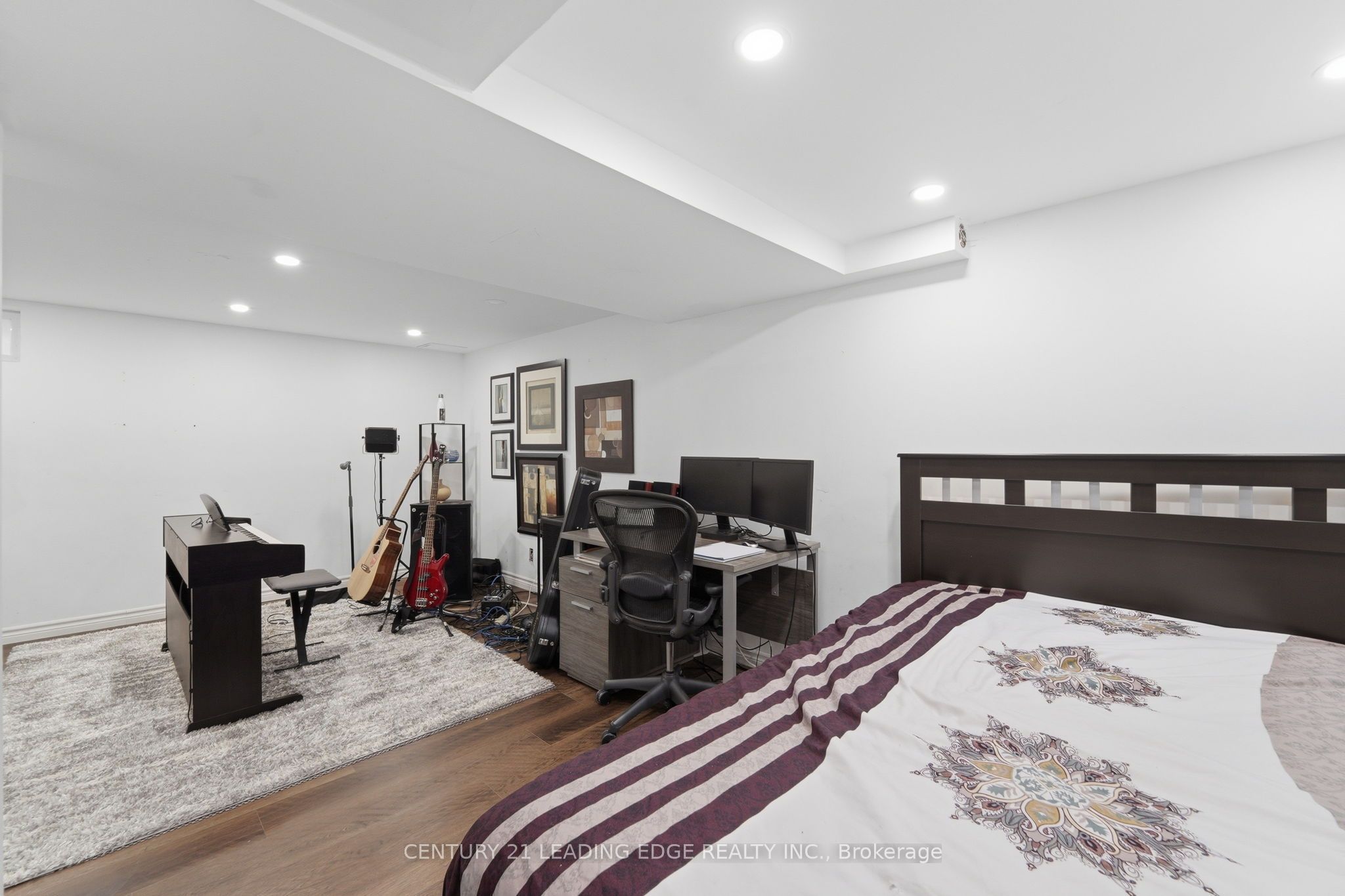 749 Stone Church Road E Property Photo 28