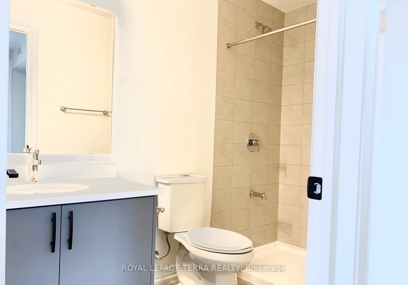 261 Woodbine Avenue 38 Property Photo 9