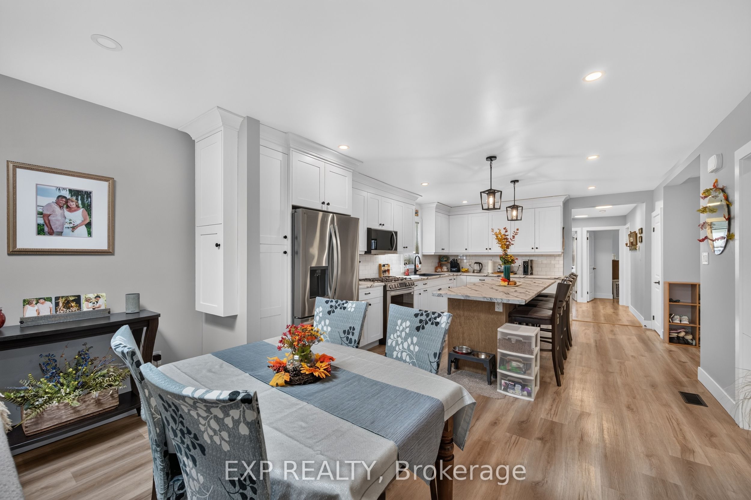 481 Gold Street Property Photo 12