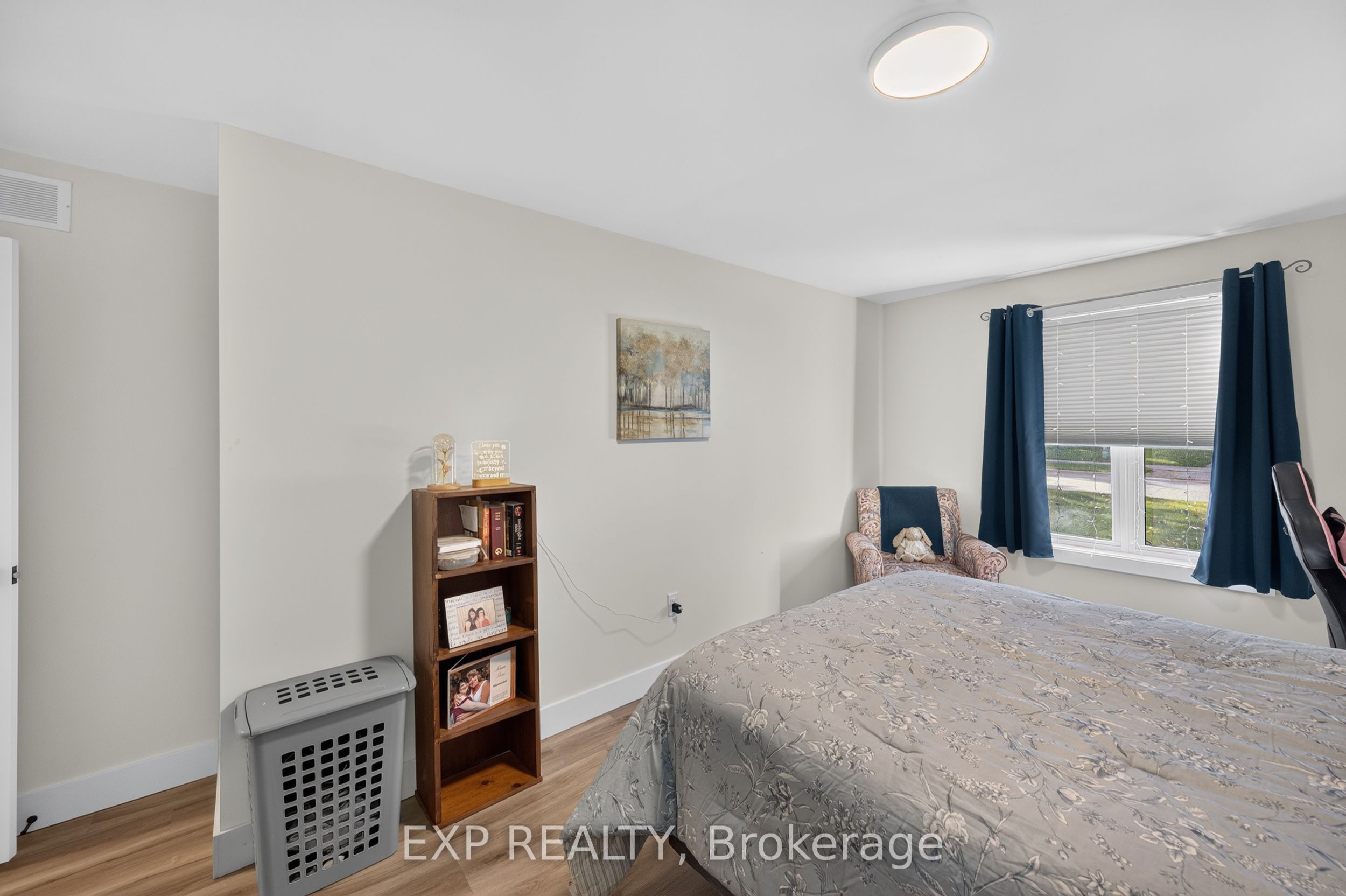 481 Gold Street Property Photo 20