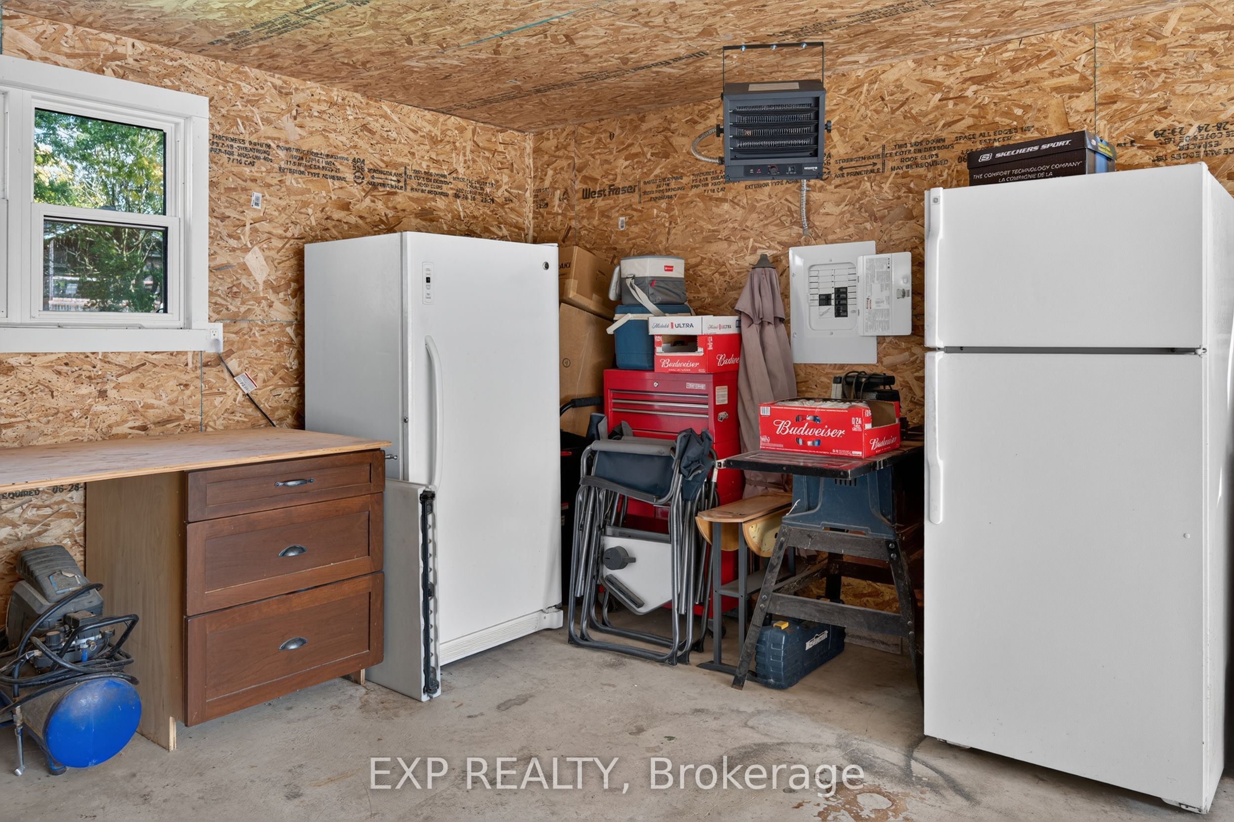 481 Gold Street Property Photo 26