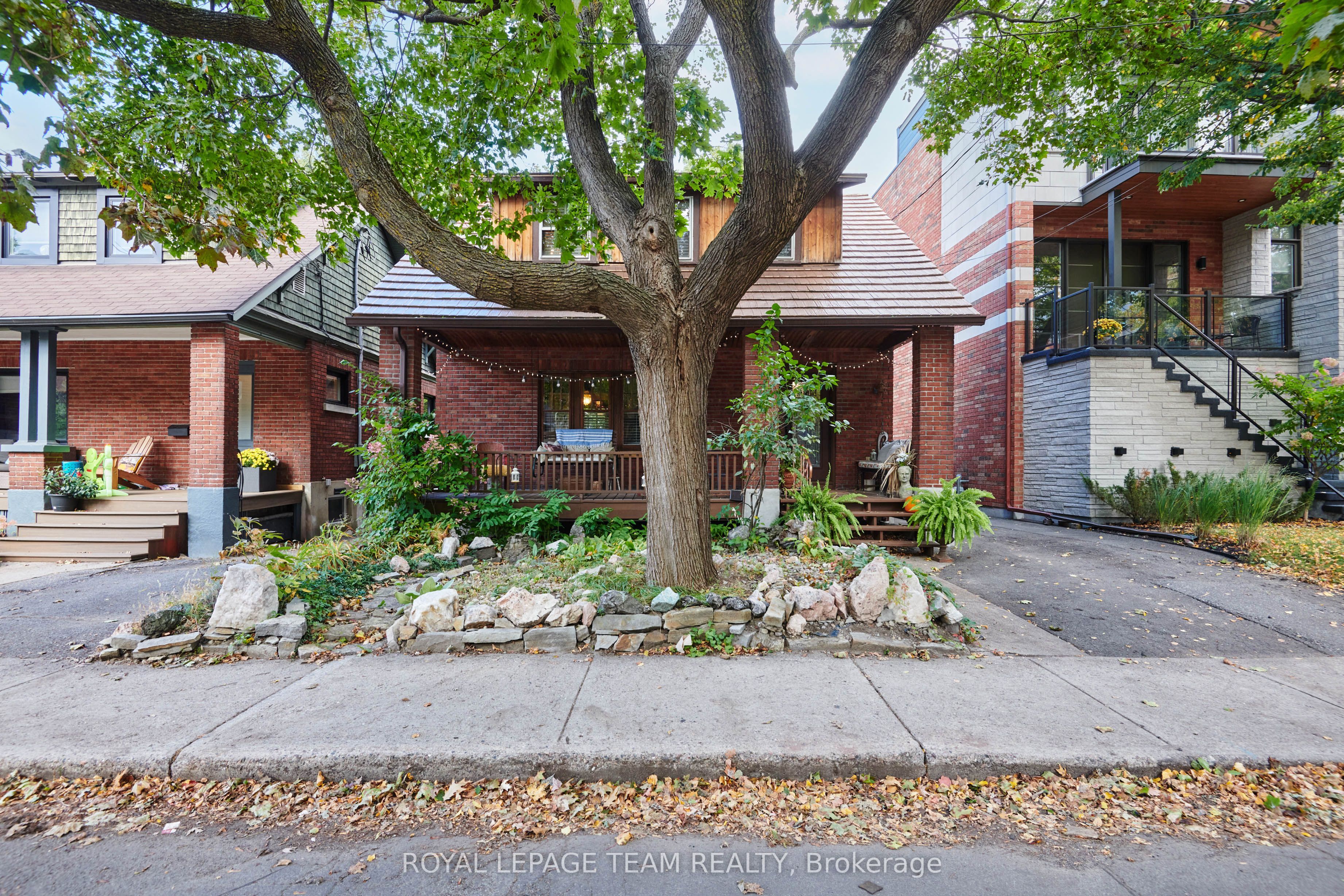 7 Thornton Avenue Property Photo 1