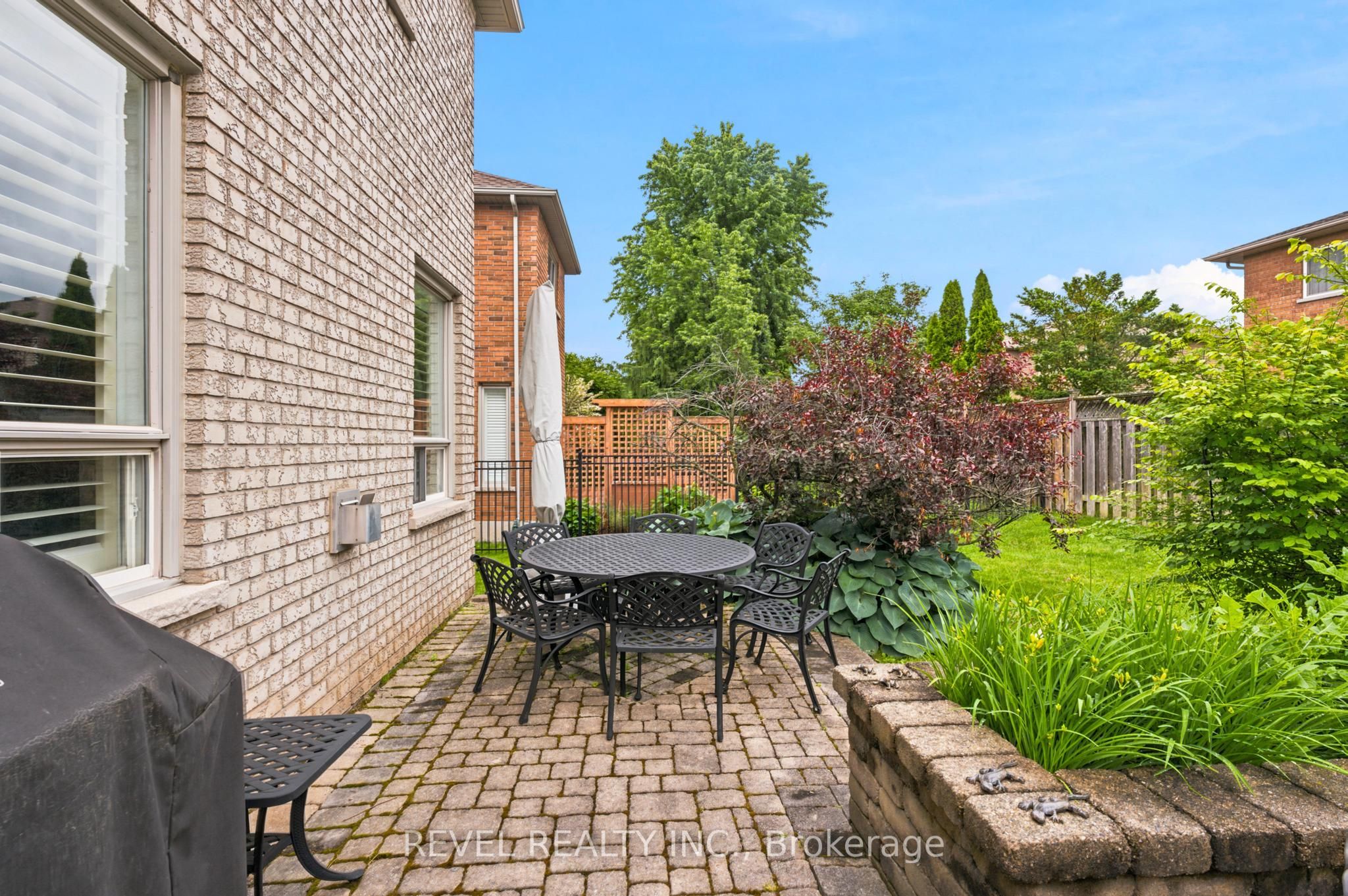 207 Valridge Drive Property Photo 40
