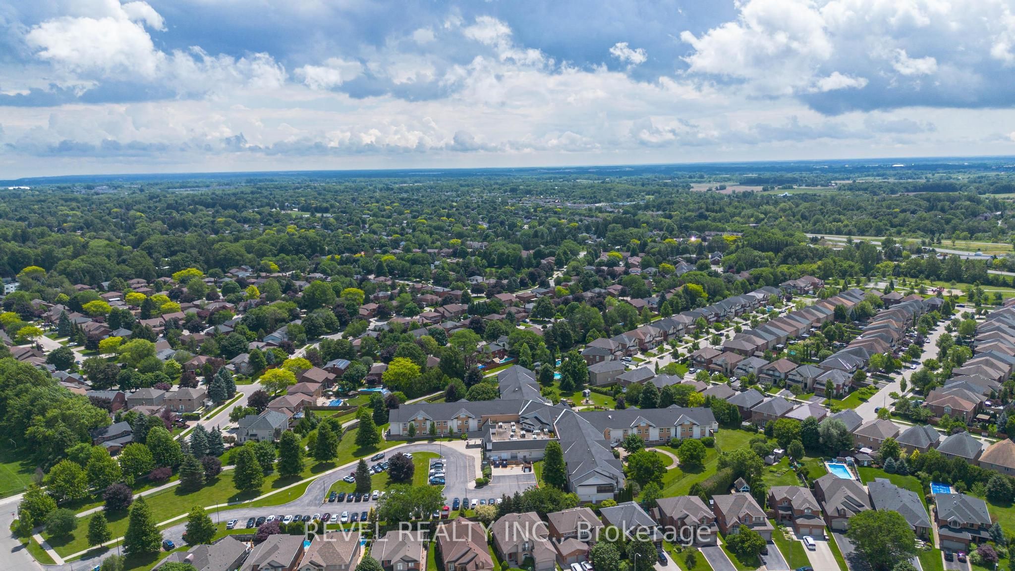207 Valridge Drive Property Photo 45