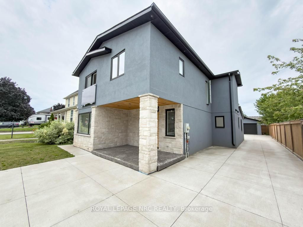 4392 Ontario Street Property Photo 4