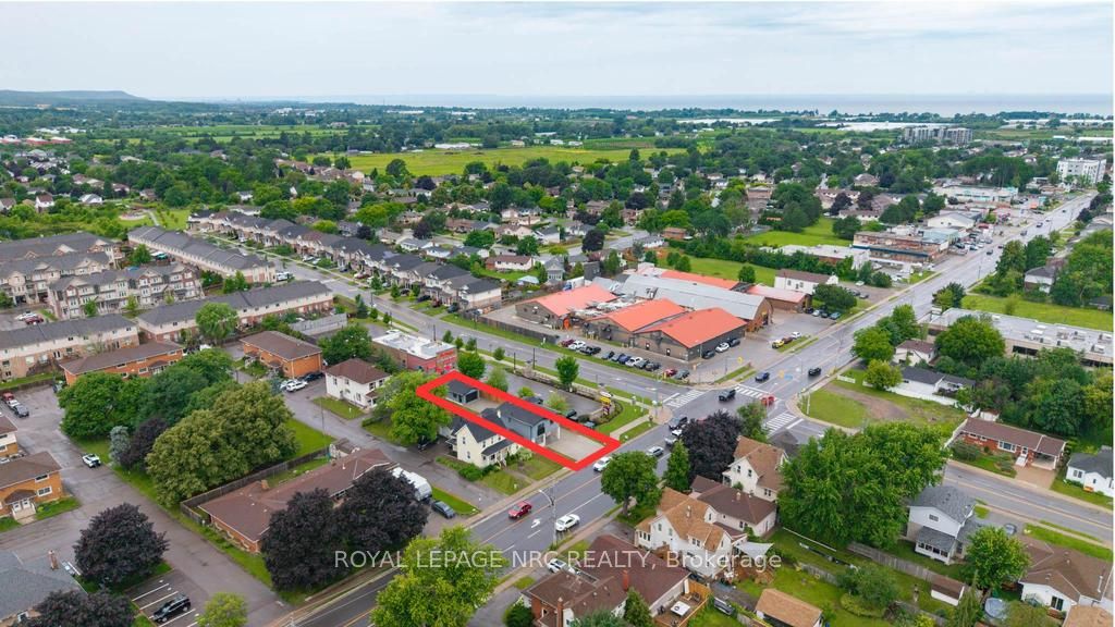 4392 Ontario Street Property Photo 6