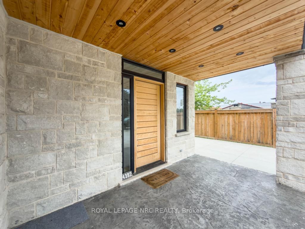 4392 Ontario Street Property Photo 8
