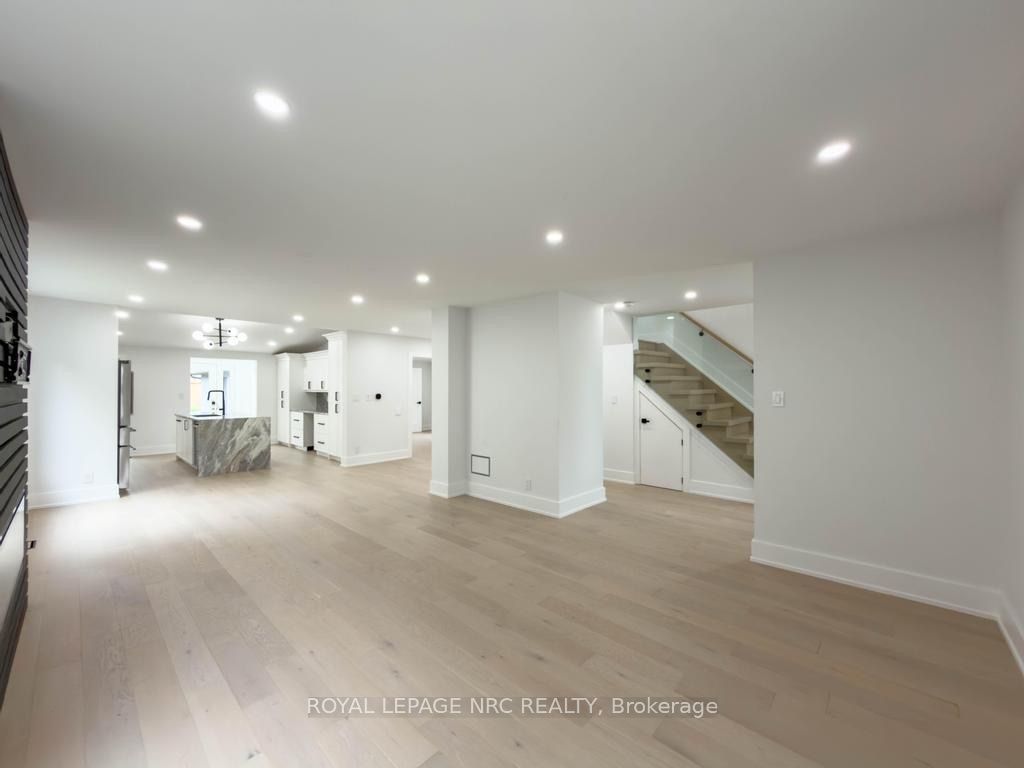 4392 Ontario Street Property Photo 14