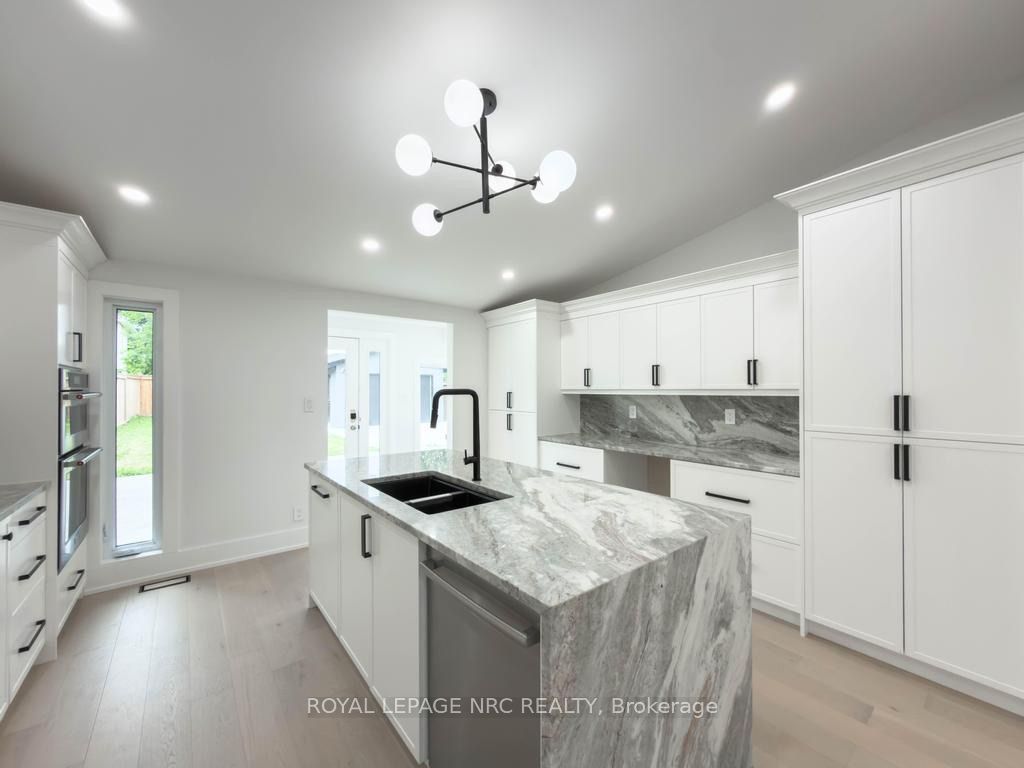 4392 Ontario Street Property Photo 19