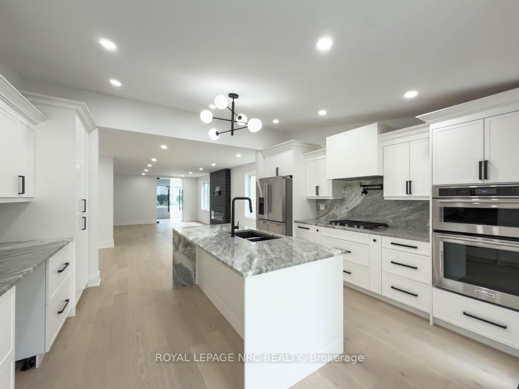 4392 Ontario Street Property Photo 20