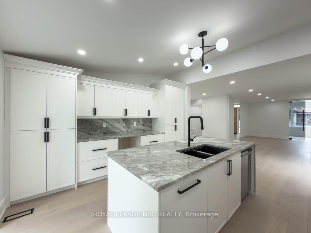 4392 Ontario Street Property Photo 21