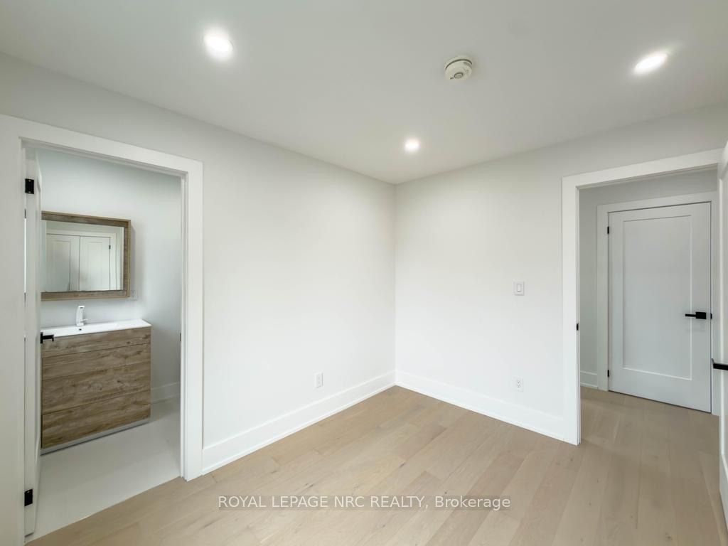 4392 Ontario Street Property Photo 31