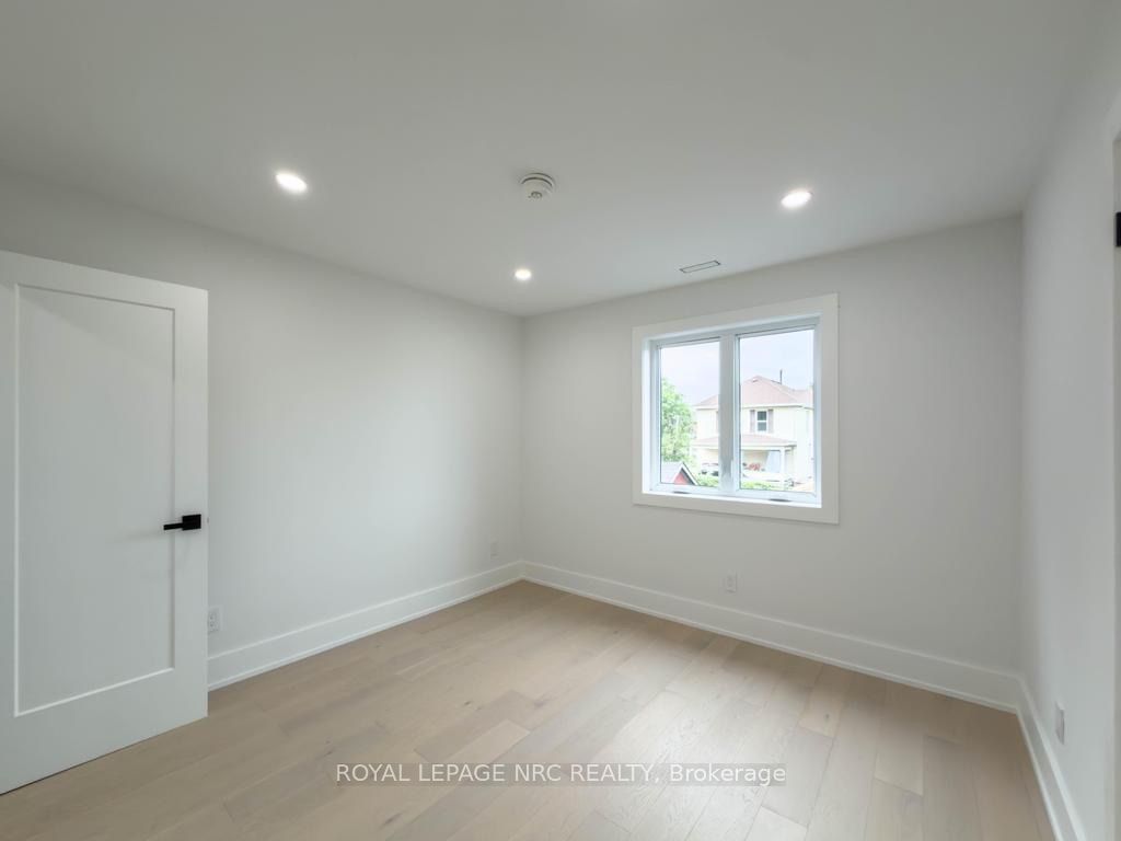 4392 Ontario Street Property Photo 33