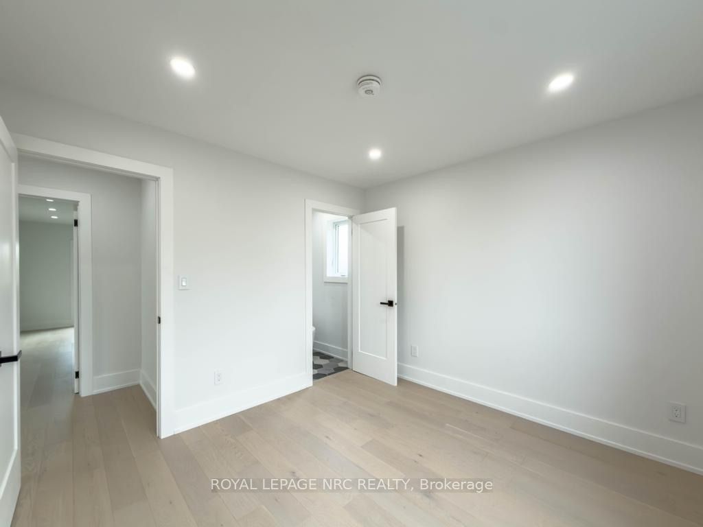 4392 Ontario Street Property Photo 34