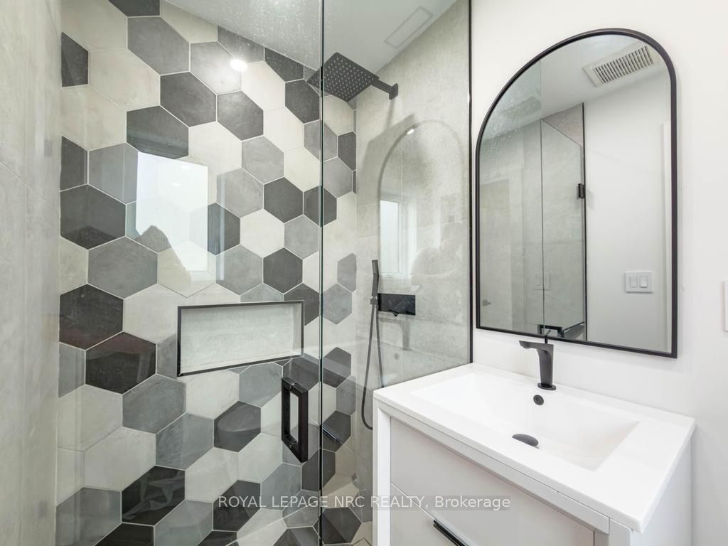 4392 Ontario Street Property Photo 36