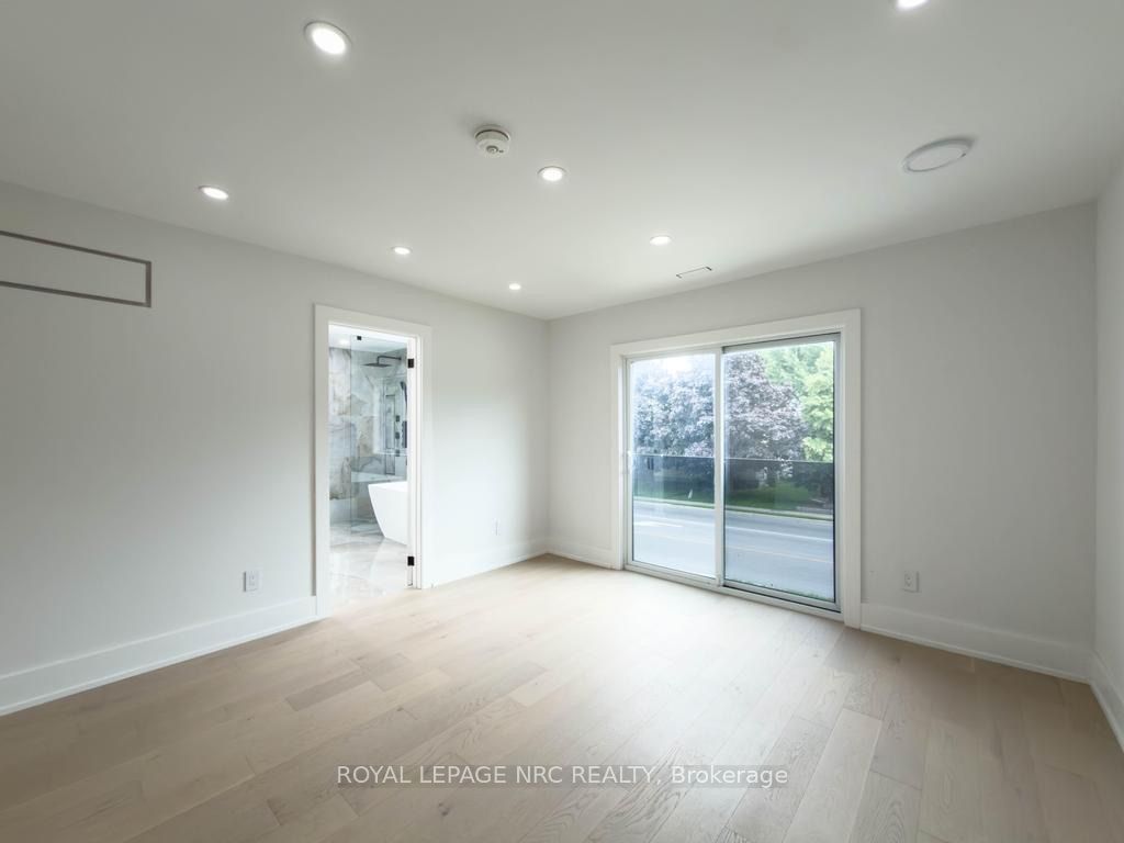 4392 Ontario Street Property Photo 37