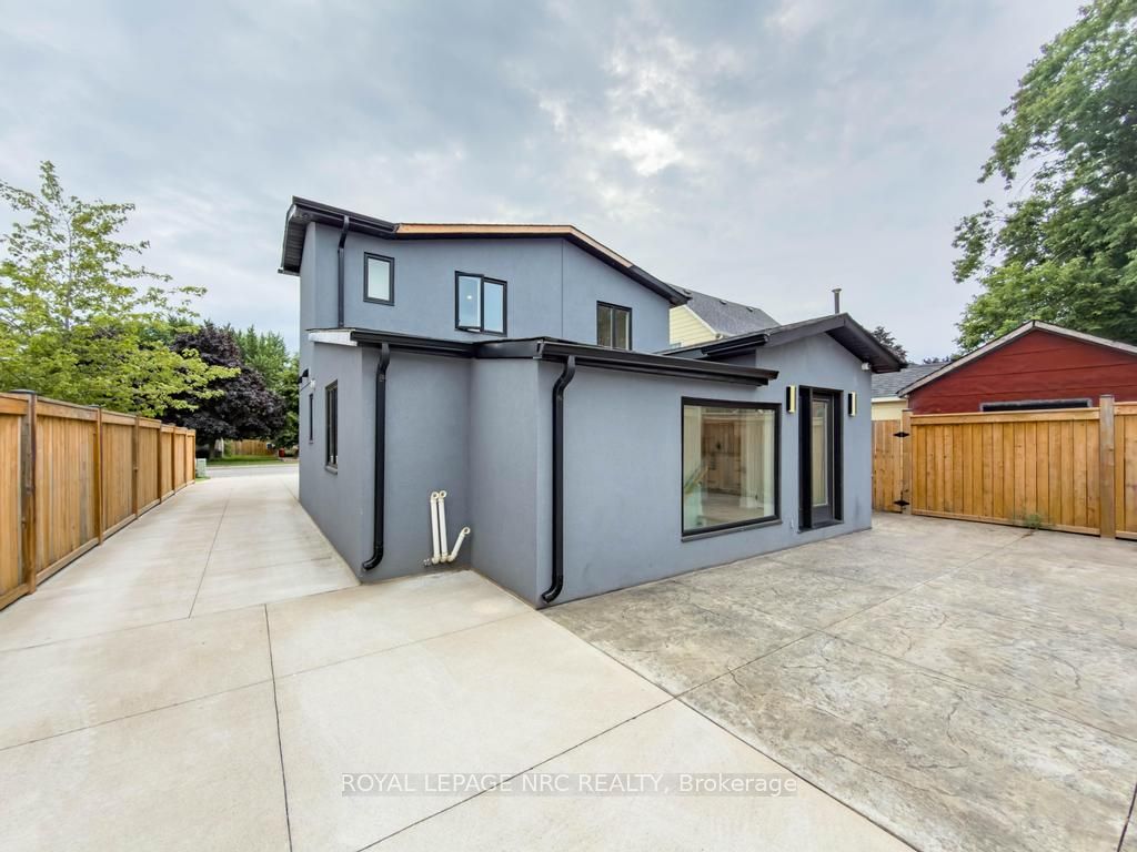 4392 Ontario Street Property Photo 46