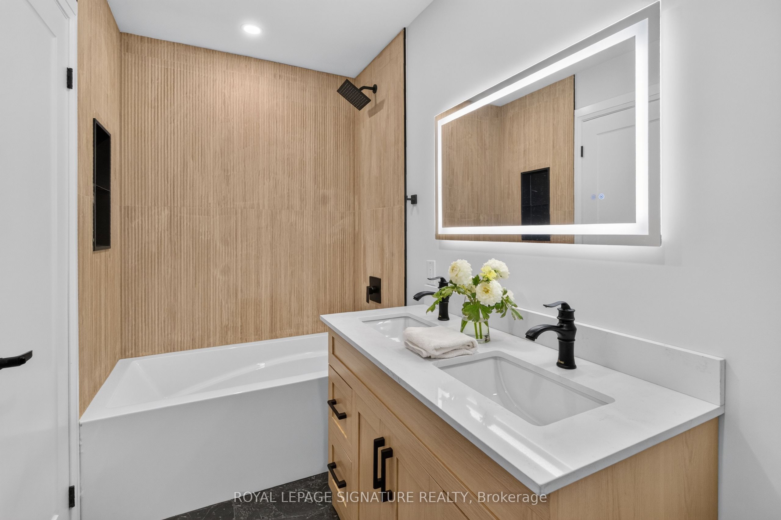 20 Sunvale Place Property Photo 31