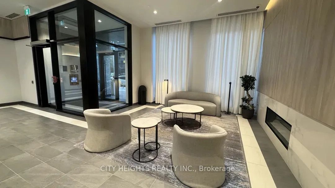 1 Jarvis Street 711 Property Photo 4
