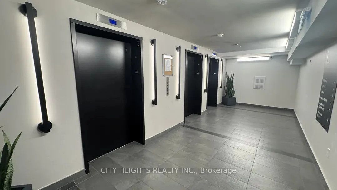 1 Jarvis Street 711 Property Photo 7