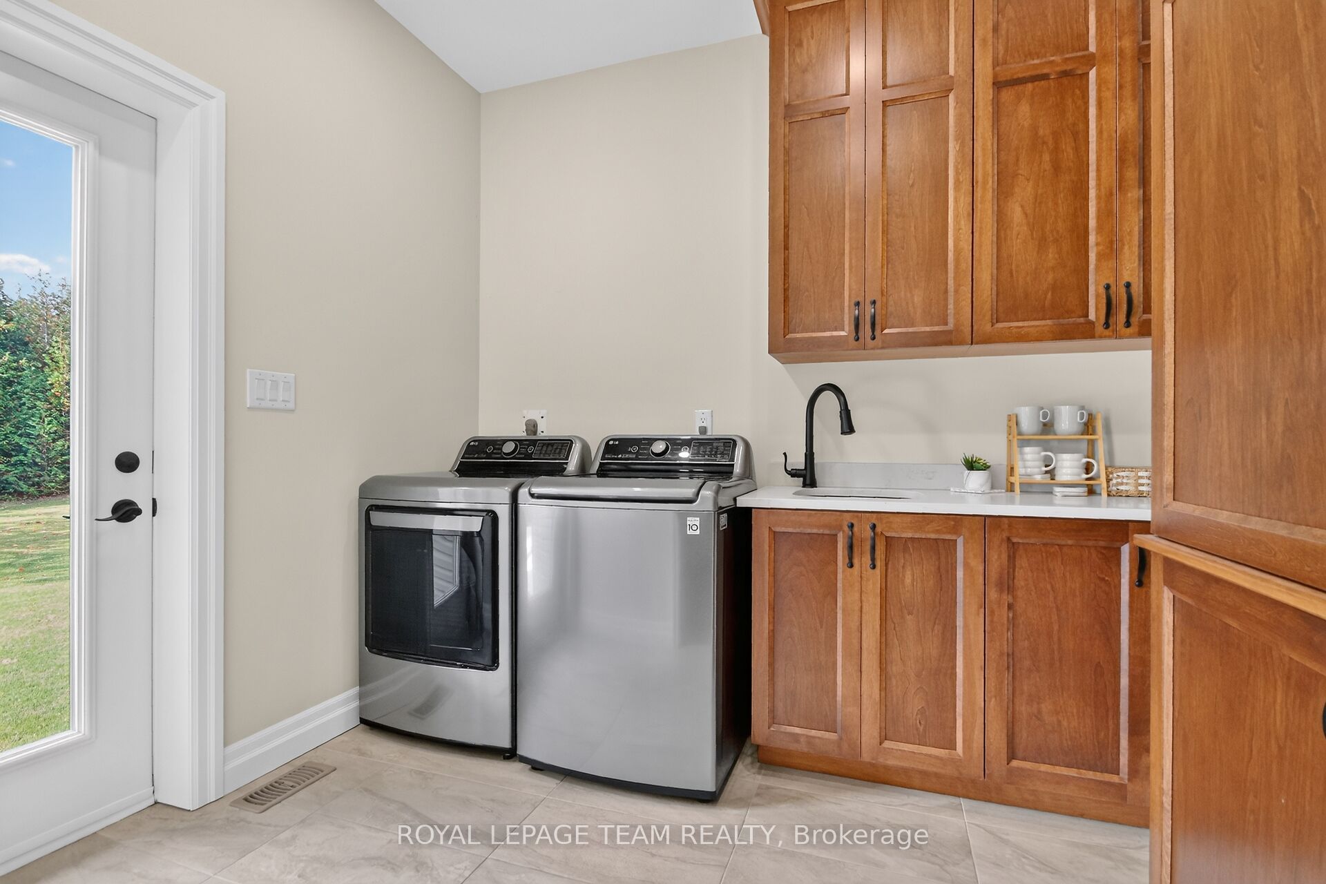 181 Harold Jones Way Property Photo 21