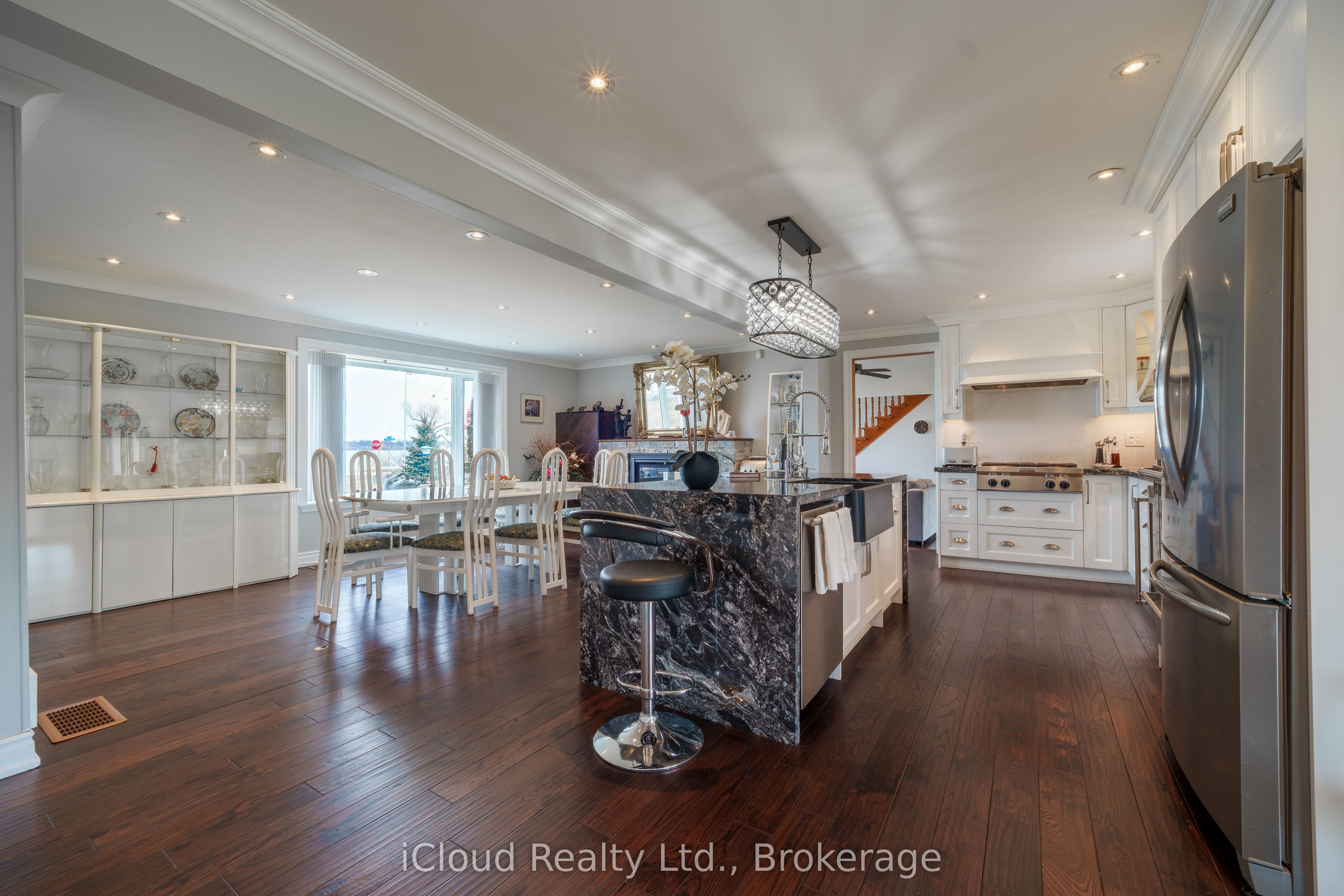 4099 Niagara Parkway Property Photo 4