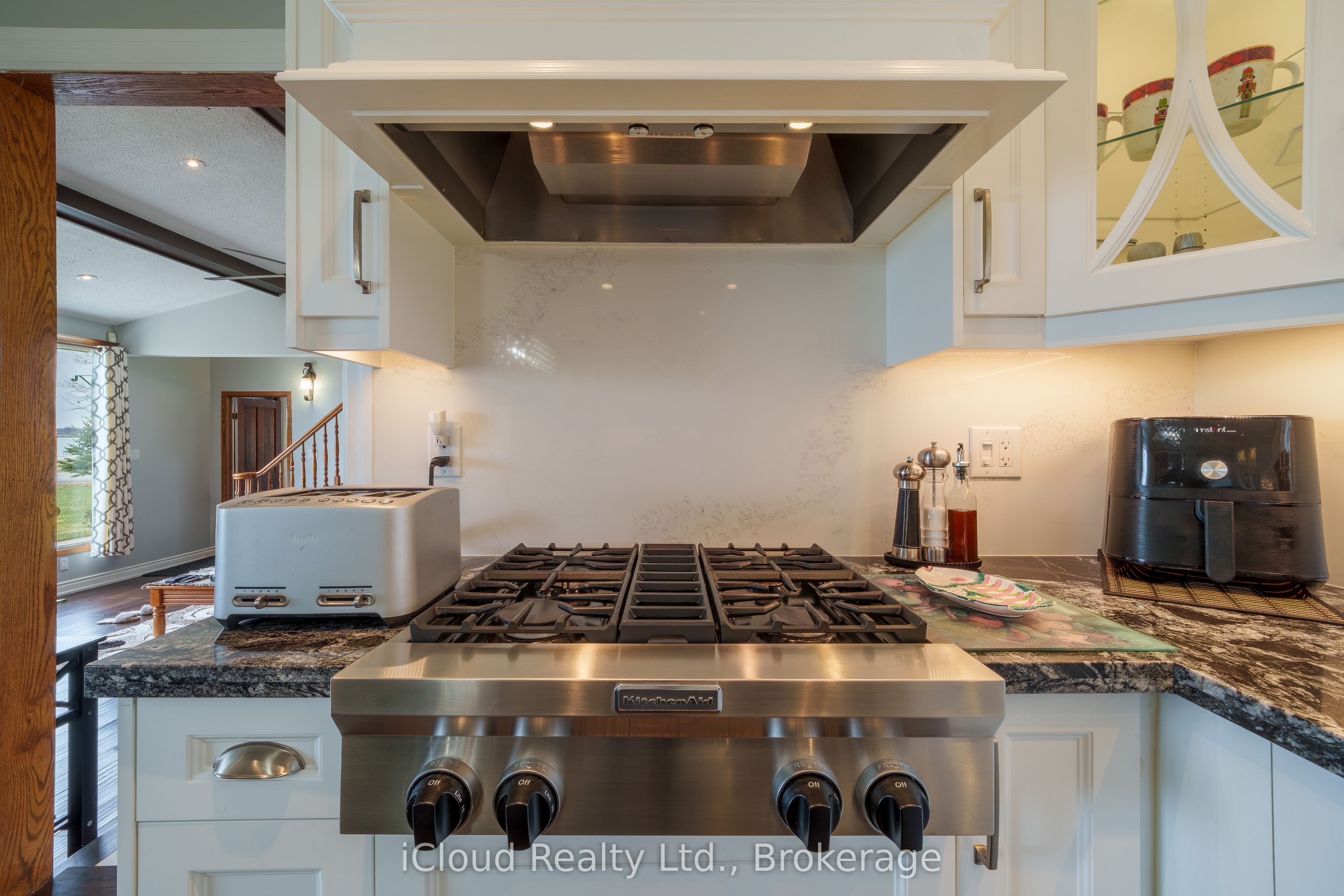 4099 Niagara Parkway Property Photo 10