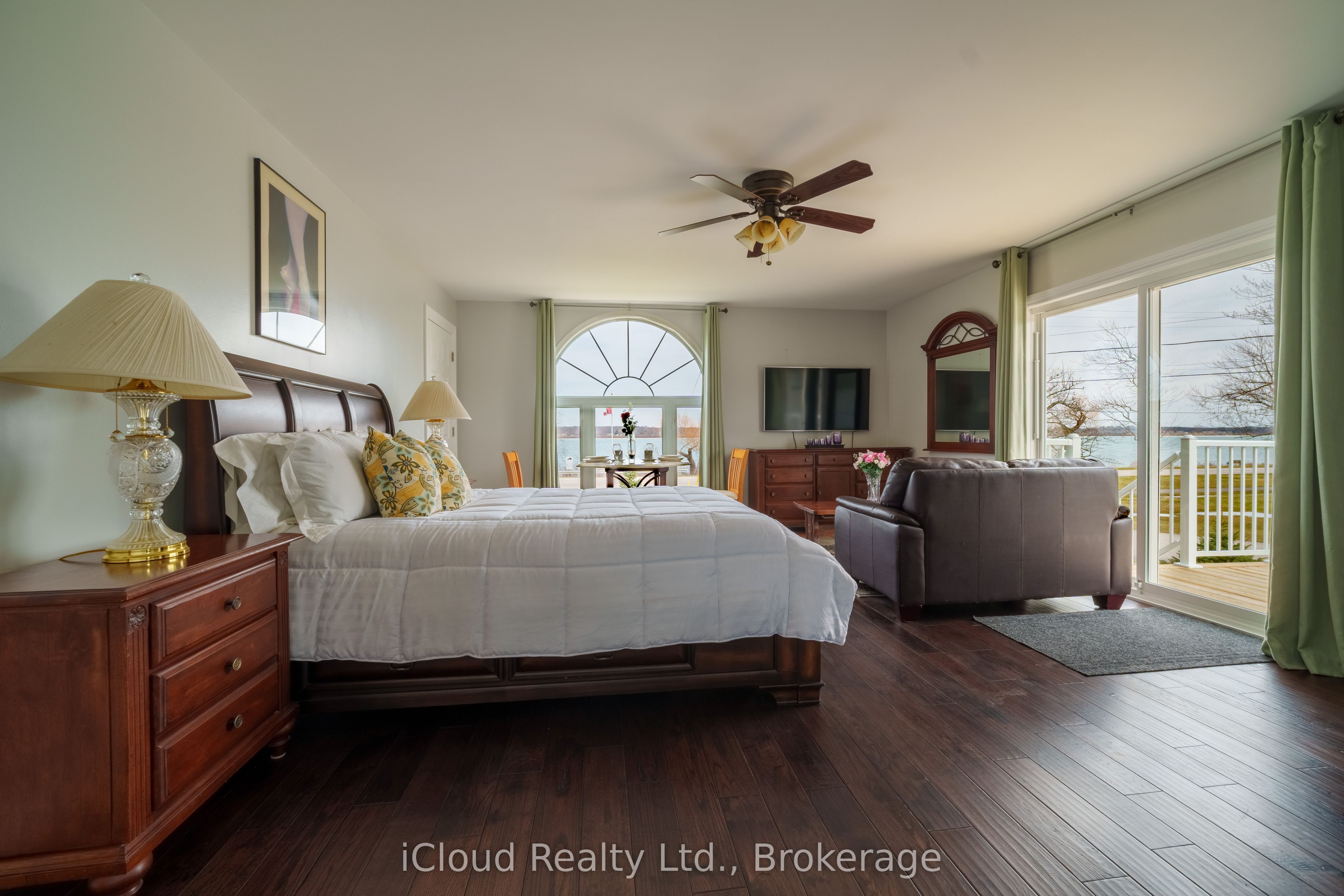 4099 Niagara Parkway Property Photo 15