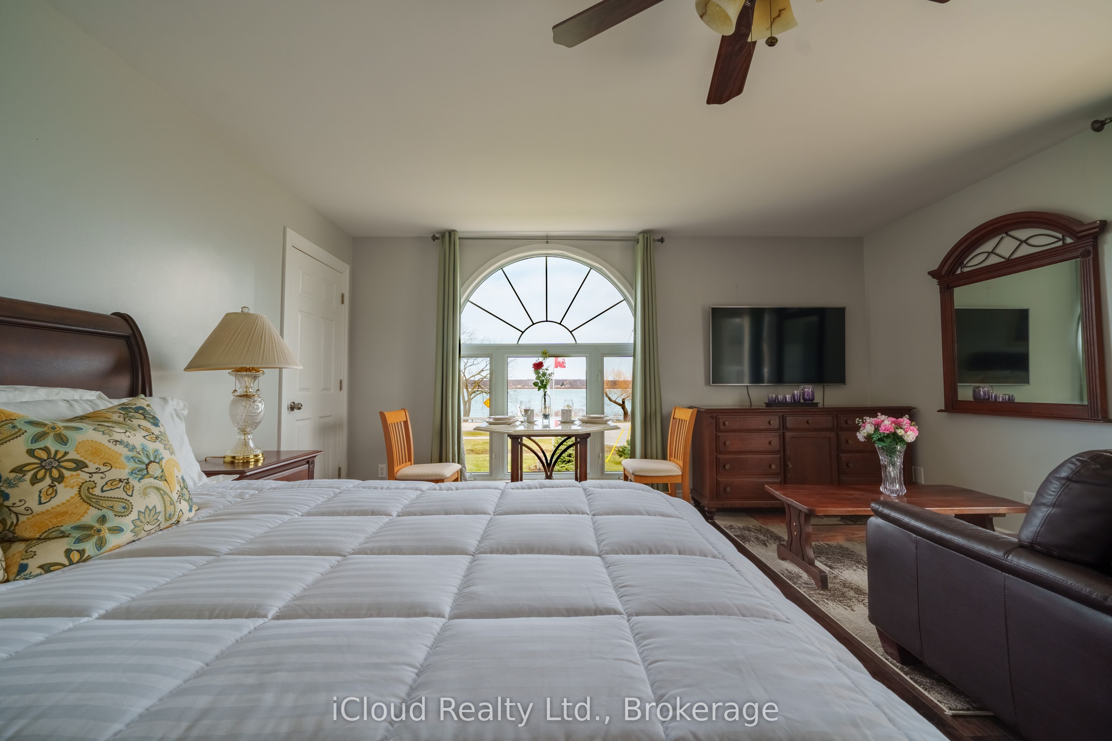4099 Niagara Parkway Property Photo 16