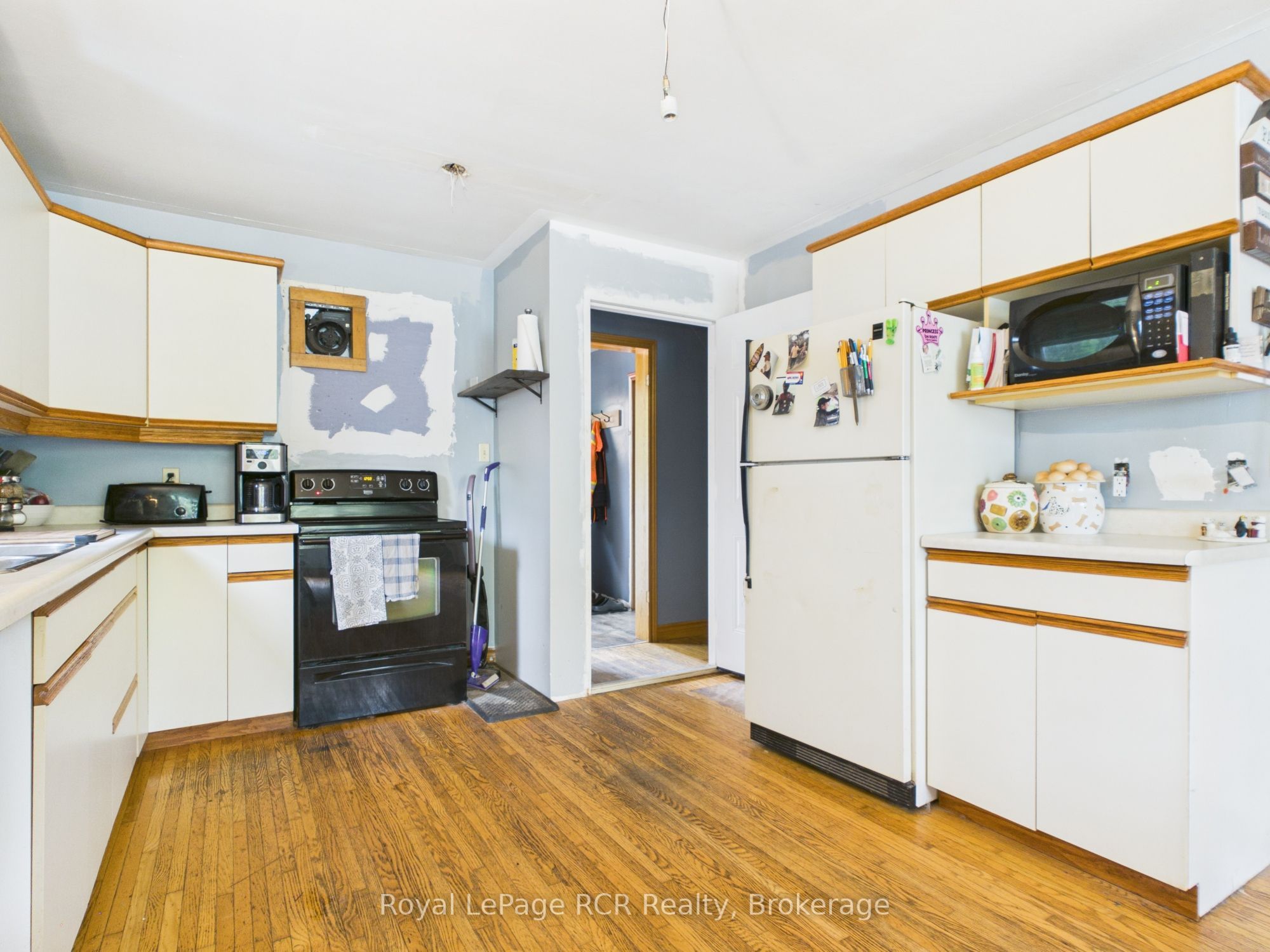 130 King Street Property Photo 4