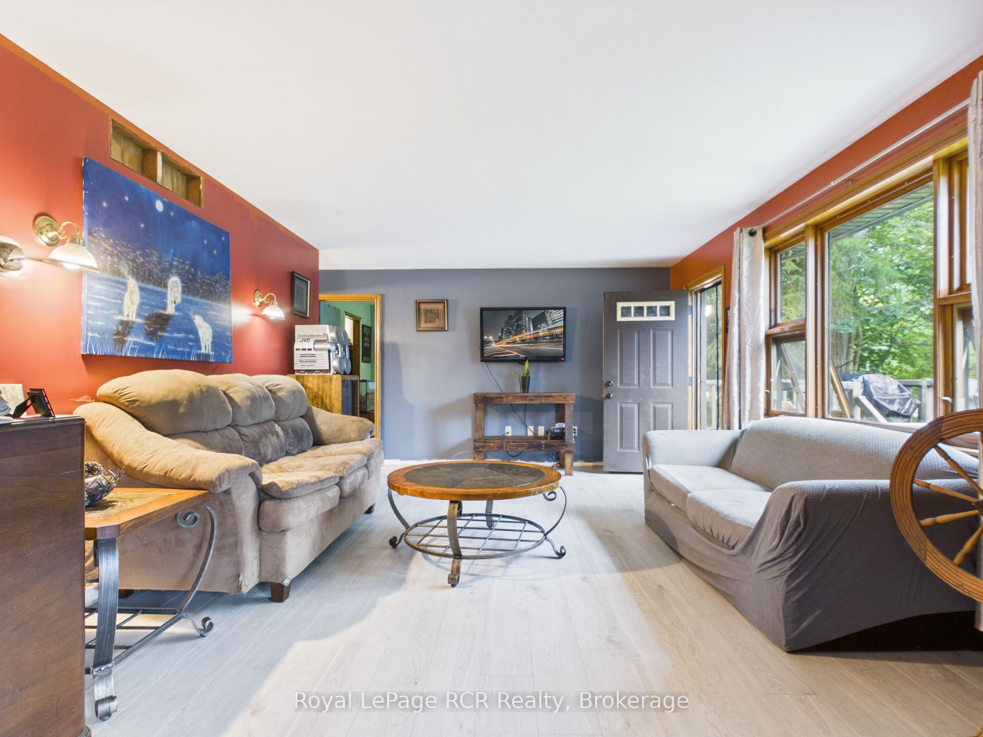 130 King Street Property Photo 11