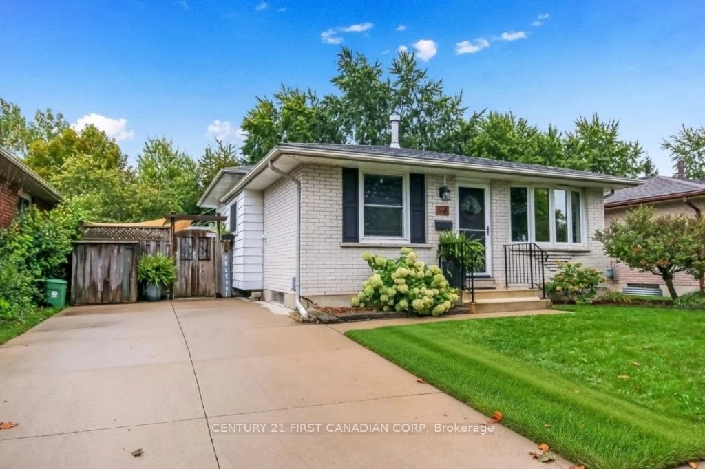 94 Nicholas Crescent Property Photo 28