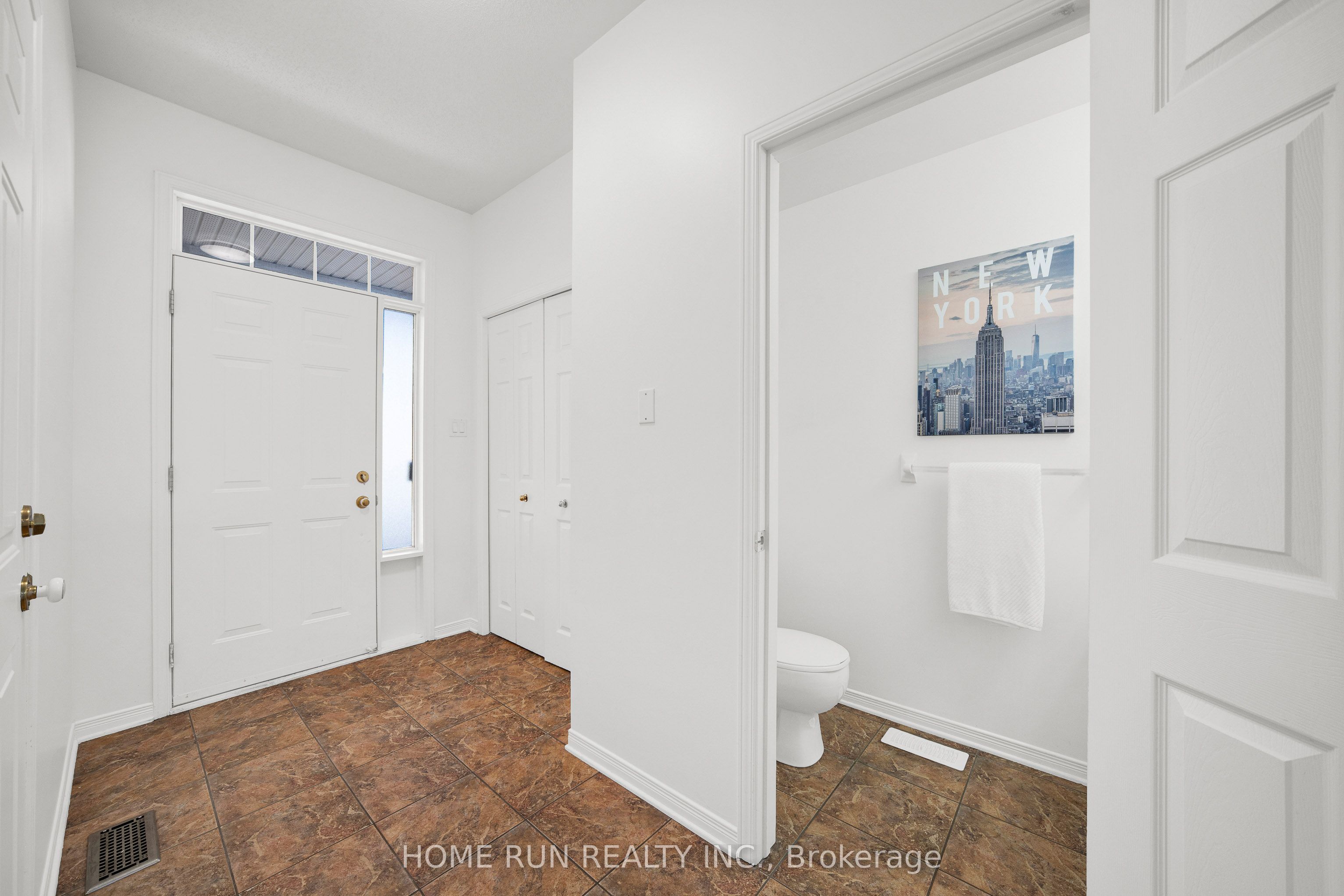 221 Royal Gala Private Property Photo 13