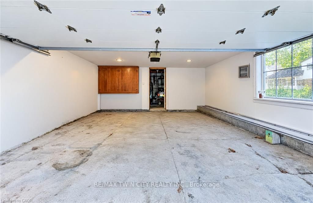 119 John Street Property Photo 39
