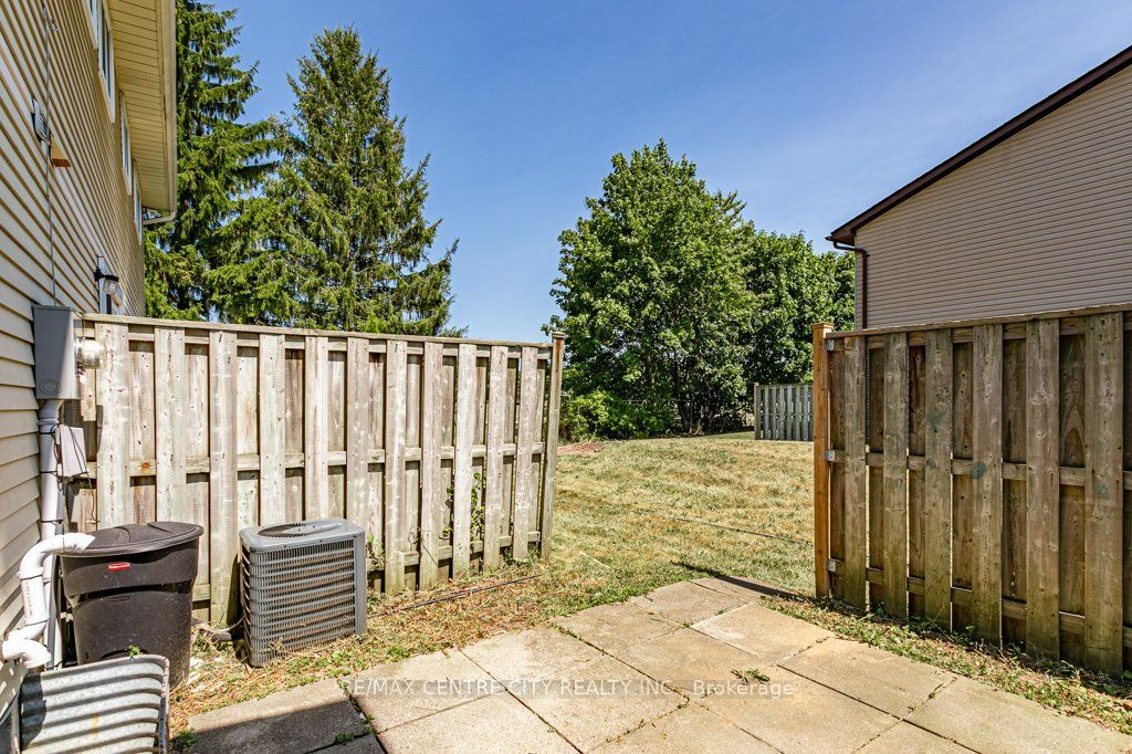 70 Fiddlers Green Road 88 Property Photo 19