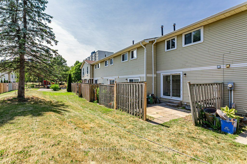 70 Fiddlers Green Road 88 Property Photo 21