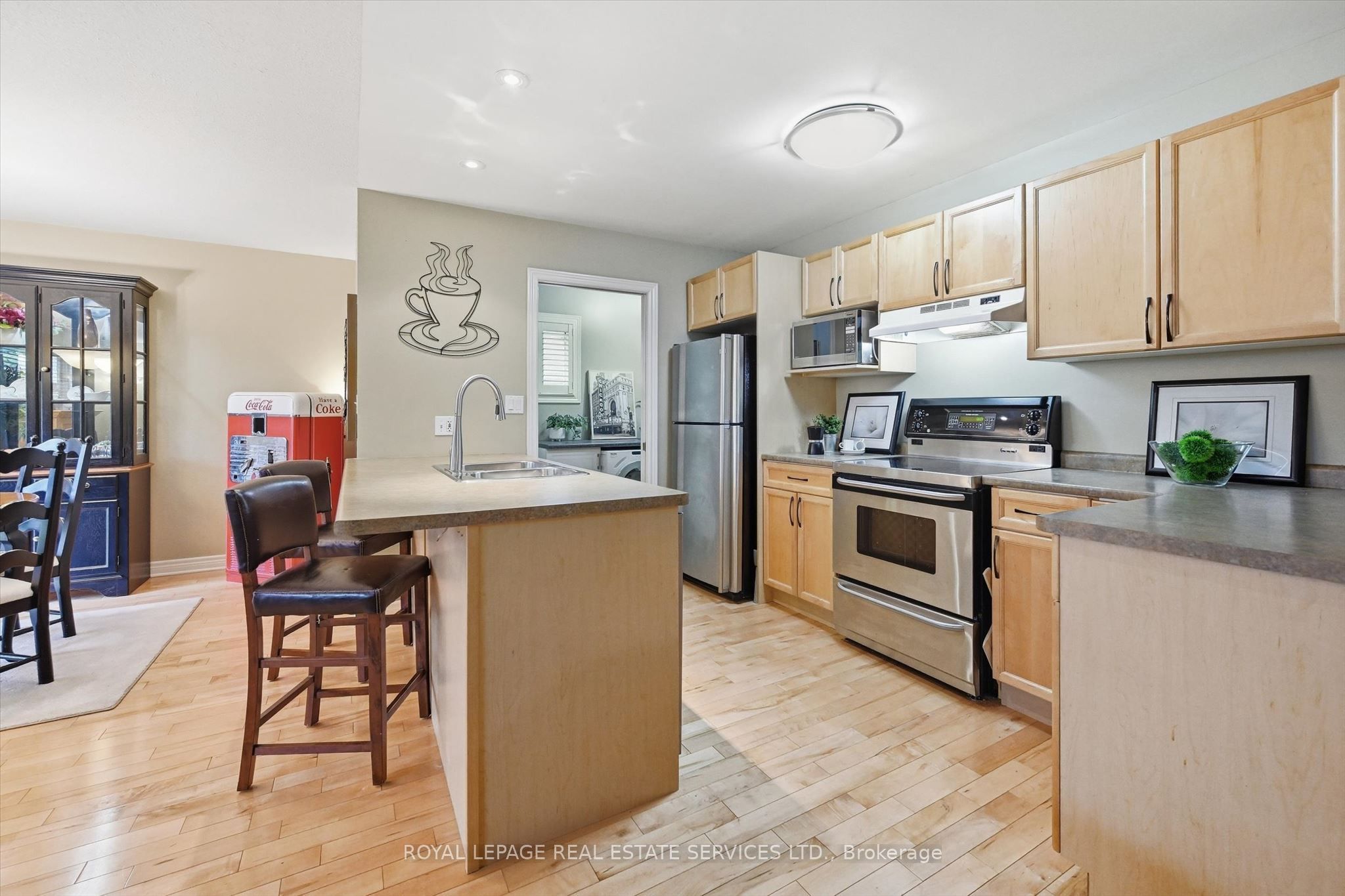 44 Thorold Avenue Property Photo 8