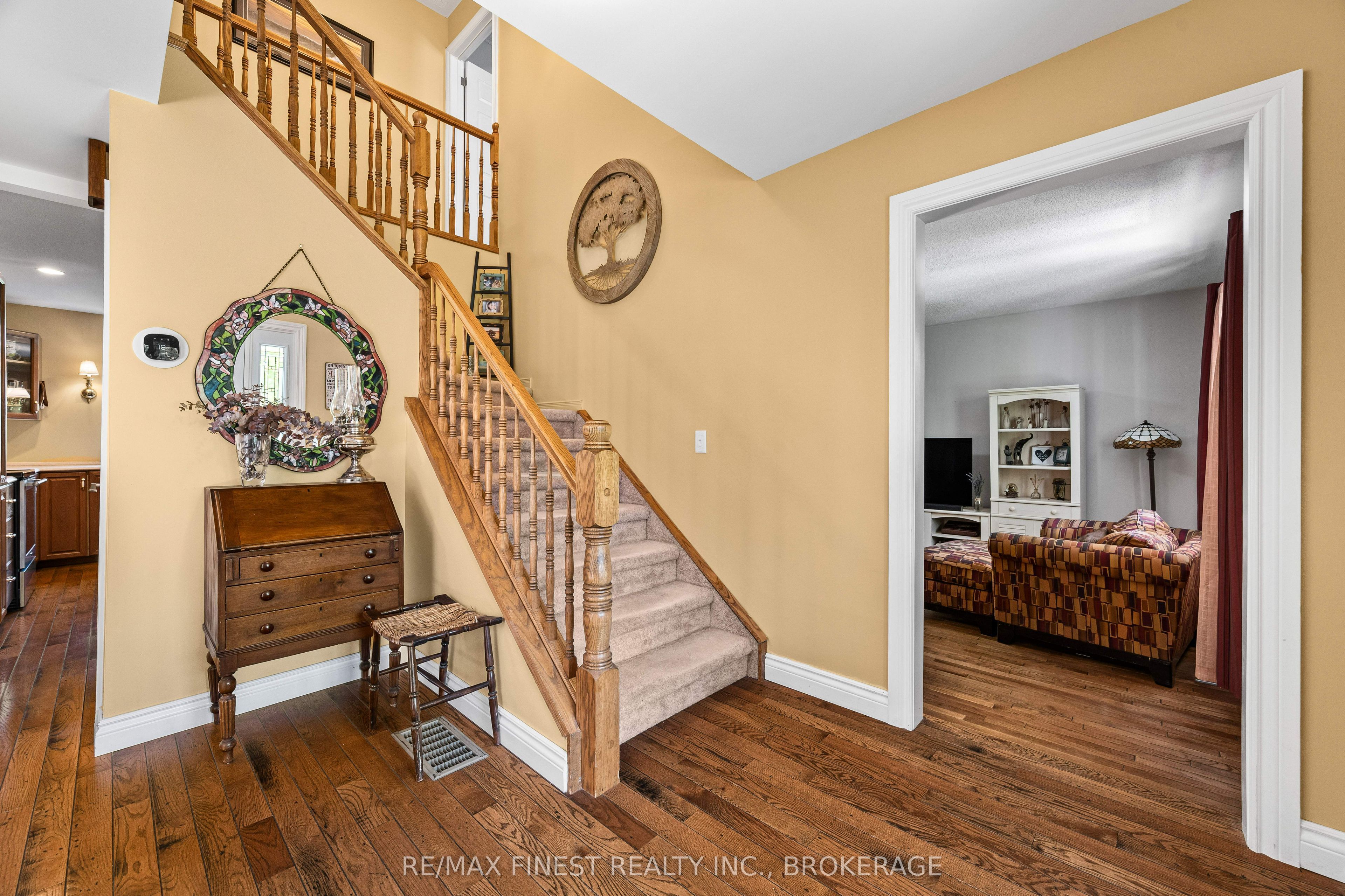 2032 Valleyview Drive Property Photo 6