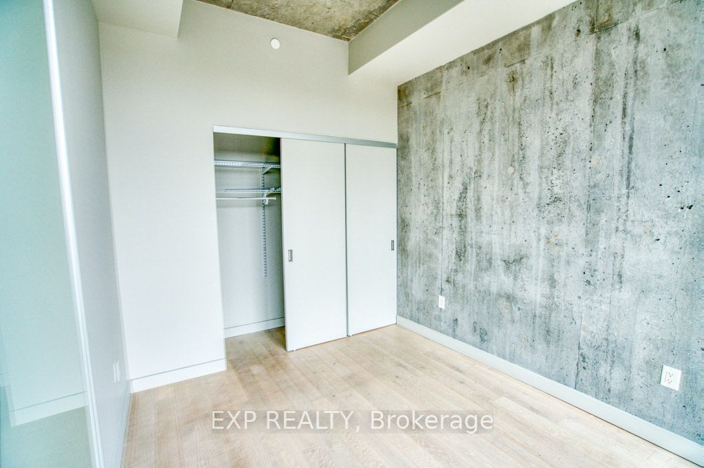 224 Lyon Street N 401 Property Photo 5