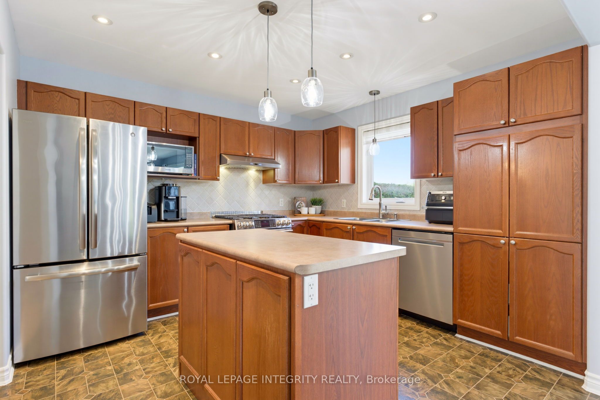 20 Merlin Street Property Photo 12